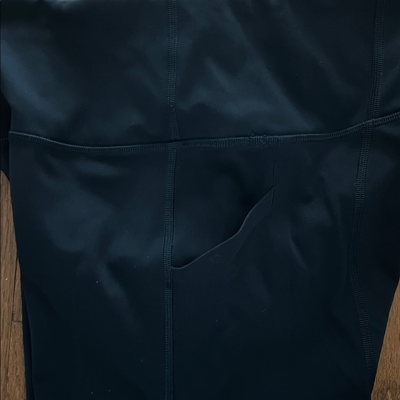 Lululemon High Rise Pace Rival Navy Size 8 - Picture 4 of 7